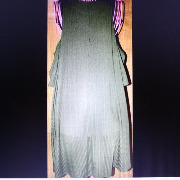 Step Up Women's Cold Shoulder Short Sleeve Olive green Dress, Sz 3XL - Picture 4 of 5